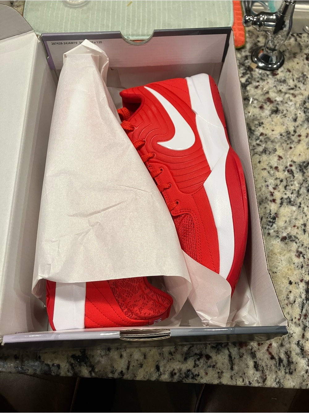 Nike Men’s Ja 2 - Red Sneakers with White Swoosh Sz 11 - Picture 5 of 5